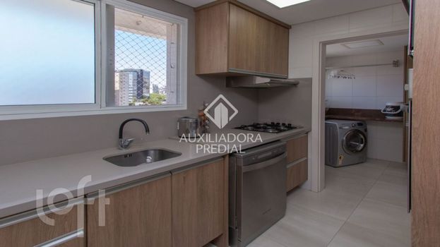 Foto 9 do(a) Apartamento de 2 quartos à venda em Rio Branco, Porto Alegre