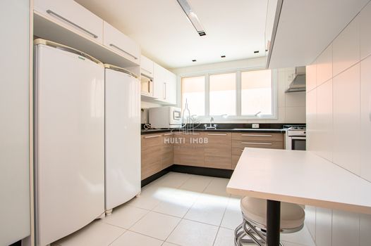 Foto 9 do(a) Apartamento de 3 quartos para alugar em Jardim Europa, Porto Alegre