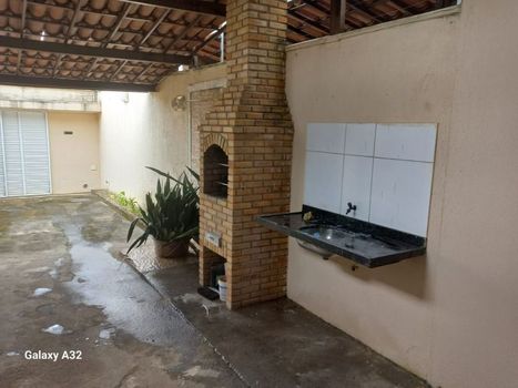 Foto 2 do(a) Casa de 2 quartos para alugar em Pajuçara, Maracanaú