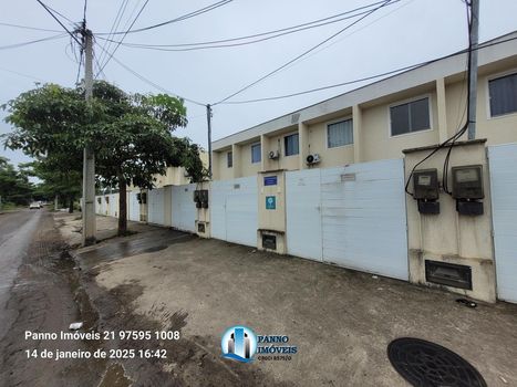 Foto 1 do(a) Casa de 2 quartos à venda em Parque Uruguaiana, Duque de Caxias