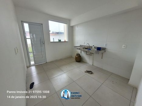Foto 5 do(a) Casa de 2 quartos à venda em Parque Uruguaiana, Duque de Caxias