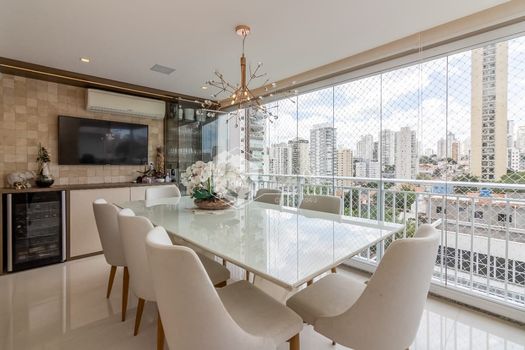 Foto 1 do(a) Apartamento de 3 quartos à venda em Bosque da Saúde, São Paulo