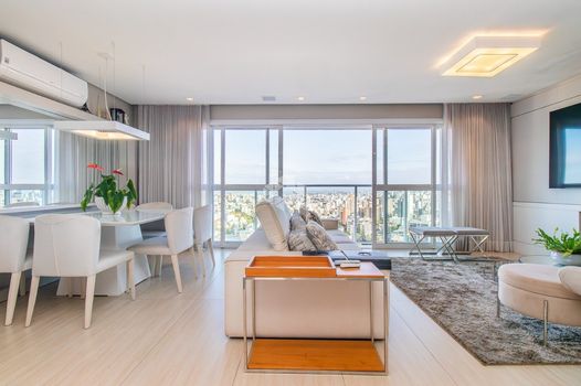 Foto 3 do(a) Apartamento de 3 quartos à venda em Petrópolis, Porto Alegre