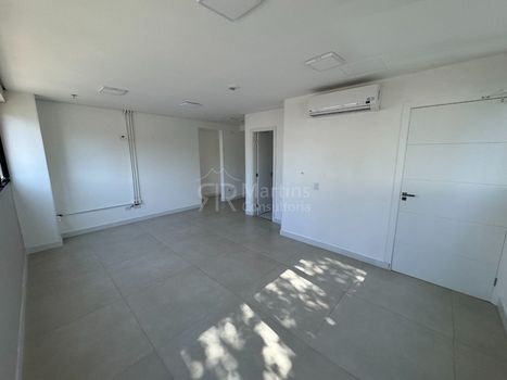 Foto 4 do(a) Sala / Conjunto Comercial false à venda em Vila Assunção, Santo André