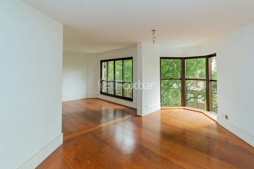 Foto 8 do(a) Apartamento de 3 quartos à venda em Vila Nova Conceição, São Paulo