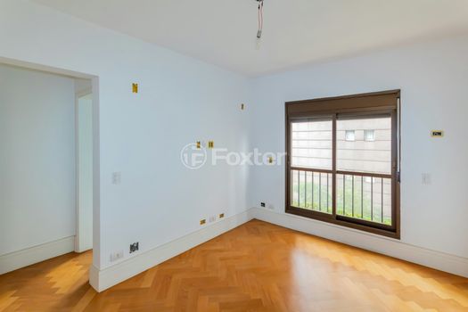 Foto 14 do(a) Apartamento de 3 quartos à venda em Vila Nova Conceição, São Paulo