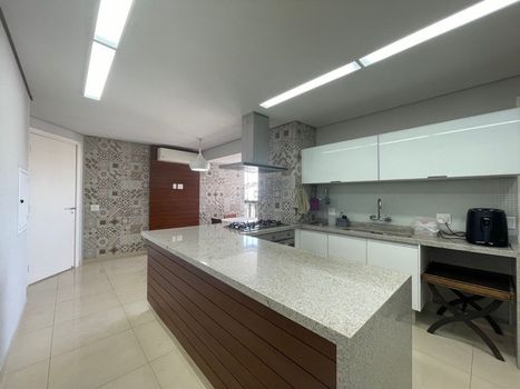 Foto 2 do(a) Apartamento de 4 quartos à venda em Guanabara, Londrina