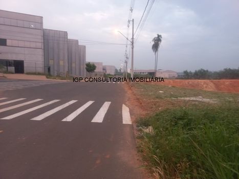 Foto 1 do(a) Terreno false à venda em Europark Comercial, Indaiatuba
