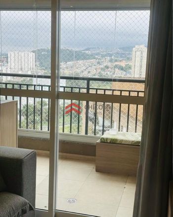 Foto 4 do(a) Apartamento de 3 quartos à venda em Jardim Tupanci, Barueri