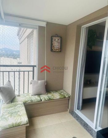 Foto 5 do(a) Apartamento de 3 quartos à venda em Jardim Tupanci, Barueri