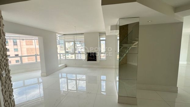 Foto 1 do(a) Cobertura de 3 quartos à venda em Vila Nova Conceição, São Paulo