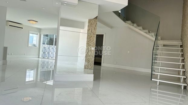 Foto 2 do(a) Cobertura de 3 quartos à venda em Vila Nova Conceição, São Paulo