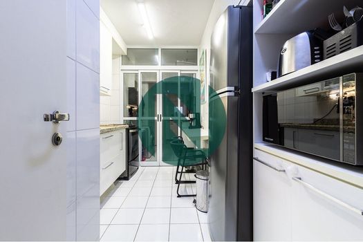 Foto 9 do(a) Apartamento de 3 quartos à venda em Vila Hamburguesa, São Paulo
