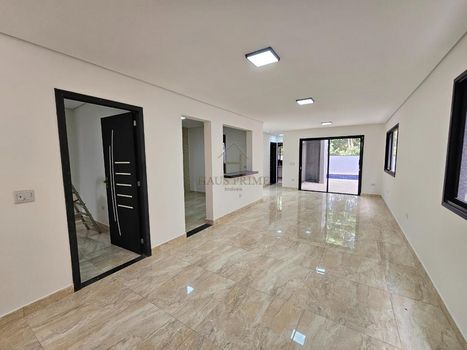 Foto 1 do(a) Casa em Condomínio de 3 quartos para alugar em Chácara Roselândia, Cotia