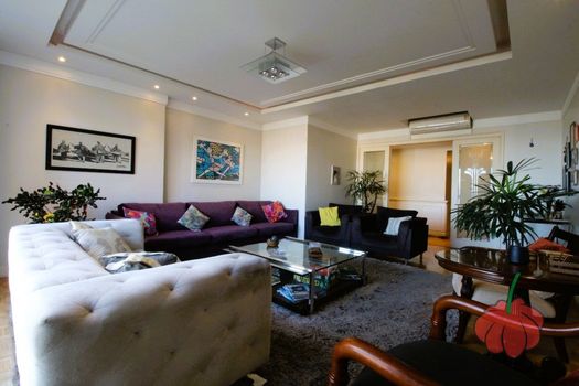 Foto 1 do(a) Apartamento de 3 quartos à venda em Centro Histórico, Porto Alegre