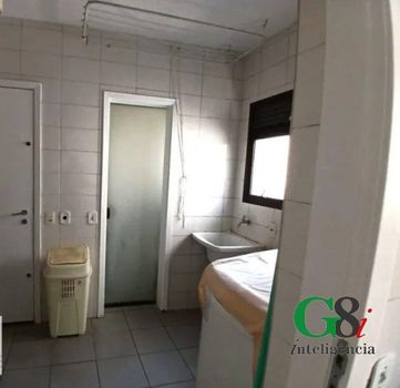 Foto 3 do(a) Apartamento de 3 quartos à venda em Moema, São Paulo