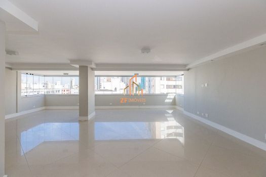 Foto 1 do(a) Cobertura de 3 quartos à venda em Aclimação, São Paulo
