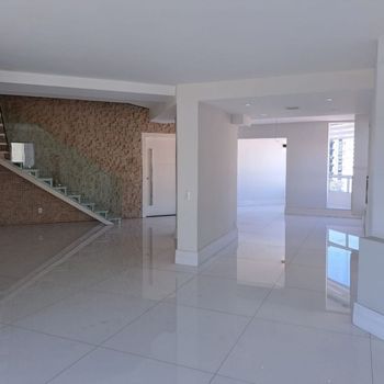 Foto 3 do(a) Cobertura de 3 quartos para alugar em Vila Nova Conceição, São Paulo