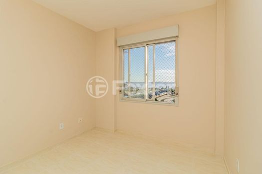 Foto 8 do(a) Apartamento de 3 quartos à venda em Cristal, Porto Alegre