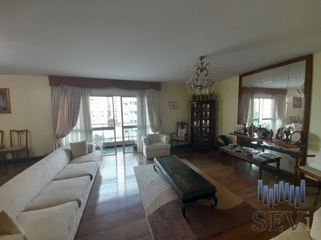 Foto 4 do(a) Apartamento de 3 quartos à venda em Aclimação, São Paulo