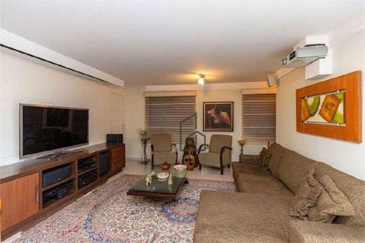 Foto 2 do(a) Apartamento de 3 quartos à venda em Vila Uberabinha, São Paulo