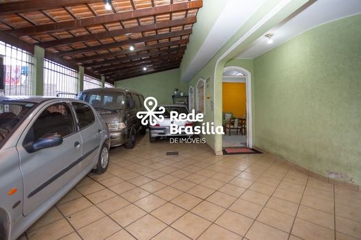 Foto 40 do(a) Casa de 5 quartos à venda em Guará I, Brasília