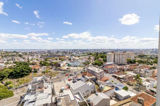 Foto 33 do(a) Apartamento de 3 quartos à venda em Santo Antônio, Porto Alegre