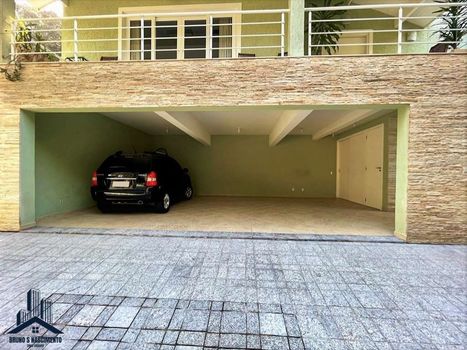 Foto 2 do(a) Casa de 4 quartos à venda em Altos de São Fernando, Jandira