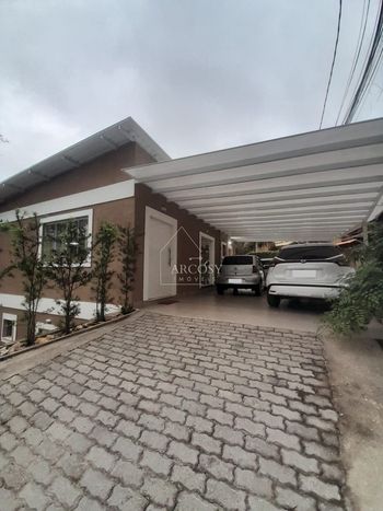 Foto 1 do(a) Casa em Condomínio de 3 quartos à venda em Corrêas, Petrópolis