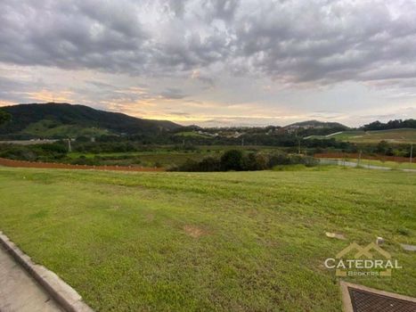 Foto 3 do(a) Casa em Condomínio false à venda em Chácara Terra Nova, Jundiaí