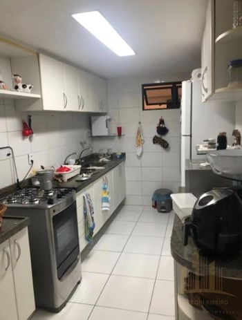 Foto 5 do(a) Apartamento de 3 quartos à venda em Farol, Maceió
