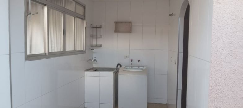 Foto 4 do(a) Casa de 3 quartos à venda em Itaquera, São Paulo