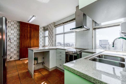 Foto 8 do(a) Apartamento de 3 quartos à venda em Cerqueira César, São Paulo