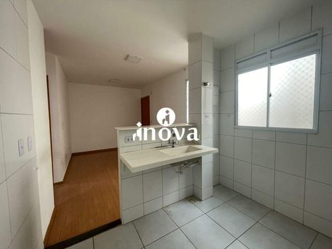 Foto 4 do(a) Apartamento de 2 quartos à venda em Conjunto Guanabara, Uberaba