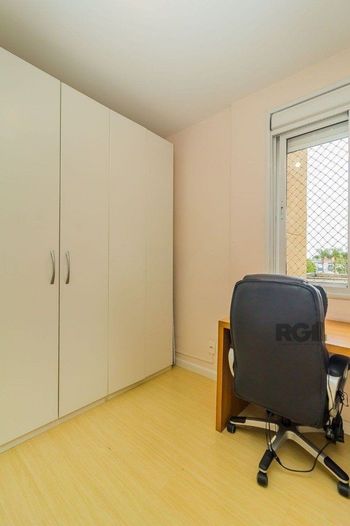 Foto 15 do(a) Flat de 3 quartos à venda em Vila Ipiranga, Porto Alegre
