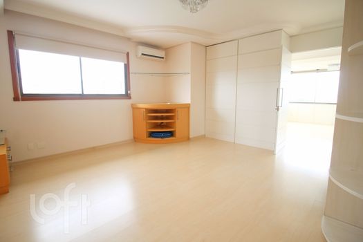 Foto 44 do(a) Apartamento de 4 quartos à venda em Boa Vista, Porto Alegre