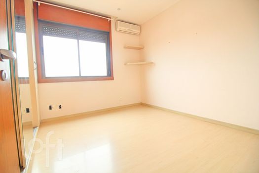 Foto 23 do(a) Apartamento de 4 quartos à venda em Boa Vista, Porto Alegre