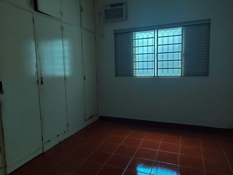 Foto 3 do(a) Casa de 3 quartos à venda em Vila Santa Maria, Araçatuba