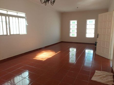 Foto 12 do(a) Casa de 3 quartos à venda em Vila Santa Maria, Araçatuba