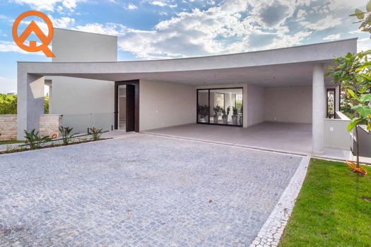 Foto 2 do(a) Casa em Condomínio de 4 quartos à venda em Residencial Jatibela, Campinas