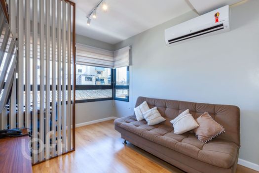 Foto 5 do(a) Apartamento de 2 quartos à venda em Santana, Porto Alegre