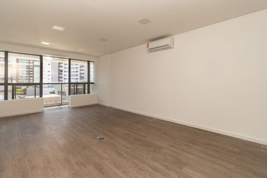 Foto 2 do(a) Sala / Conjunto Comercial false à venda em Vila Romana, São Paulo