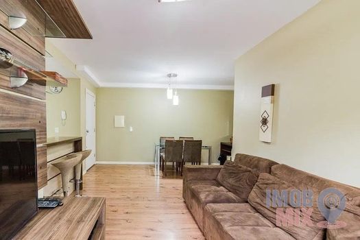 Foto 4 do(a) Apartamento de 3 quartos à venda em Vila Ipiranga, Porto Alegre