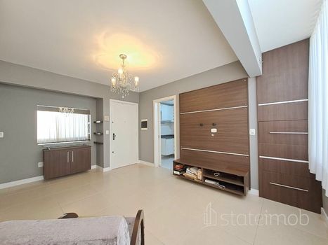 Foto 1 do(a) Apartamento de 2 quartos à venda em Jardim Botânico, Porto Alegre