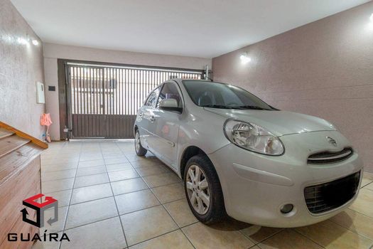 Foto 5 do(a) Casa de 4 quartos à venda em Jardim Las Vegas, Santo André