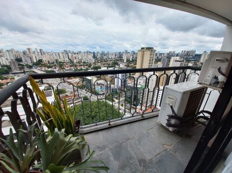 Foto 4 do(a) Cobertura de 3 quartos à venda em Indianópolis, São Paulo