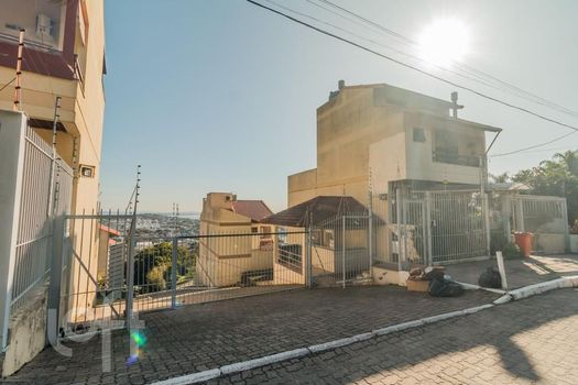Foto 3 do(a) Casa de 3 quartos à venda em Nonoai, Porto Alegre