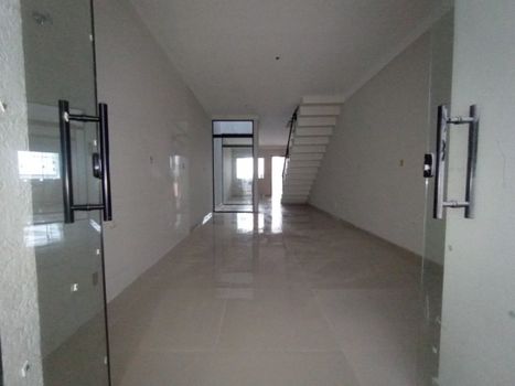 Foto 6 do(a) Casa de 3 quartos à venda em Vila Califórnia, São Paulo