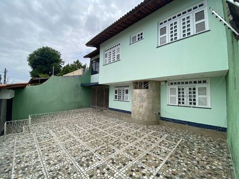 Foto 3 do(a) Casa de 5 quartos à venda em Vila União, Fortaleza