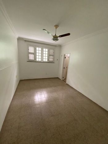 Foto 14 do(a) Casa de 5 quartos à venda em Vila União, Fortaleza